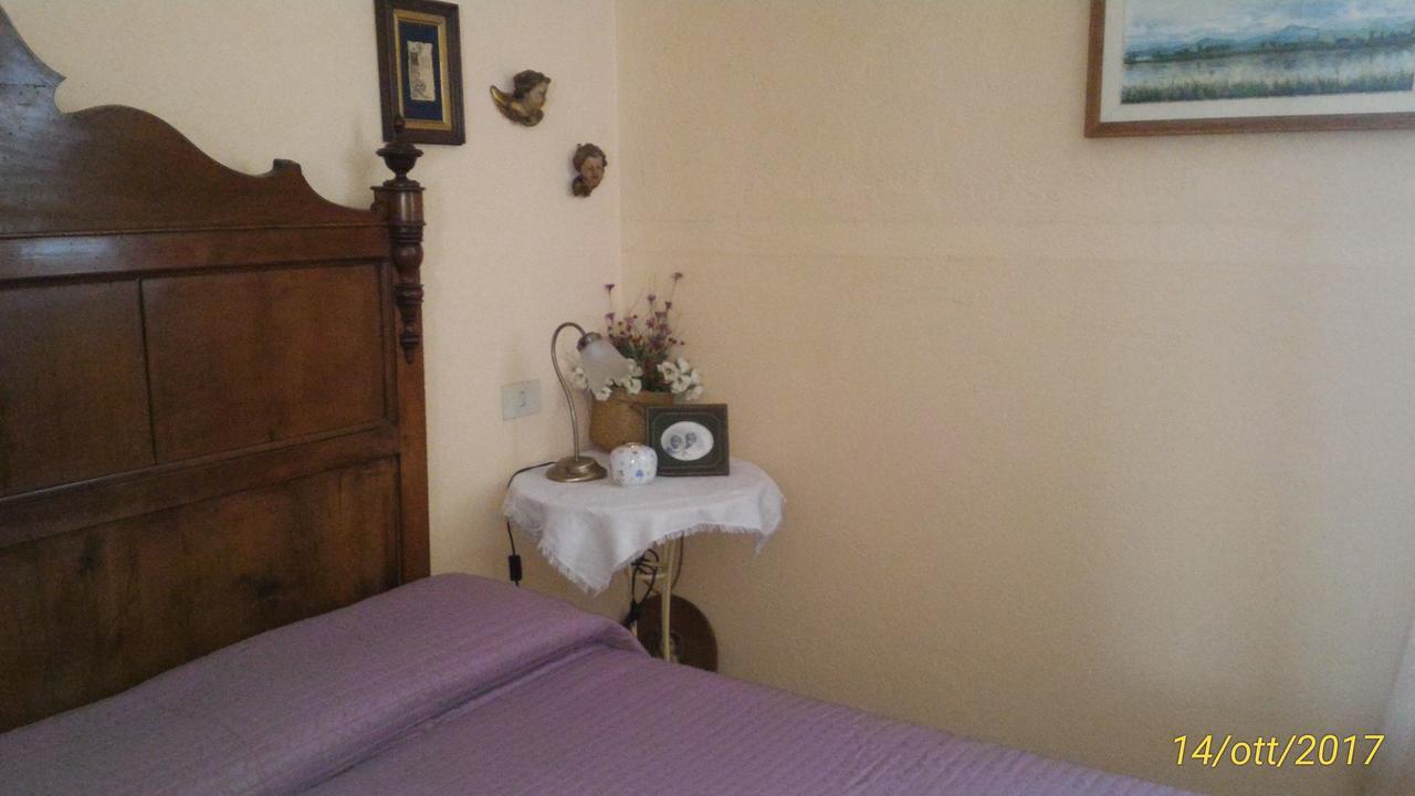 L'Ape In Corte Casa Di Campagna, Via Francigena Stanze E Colazione Vaccarizza Eksteriør billede