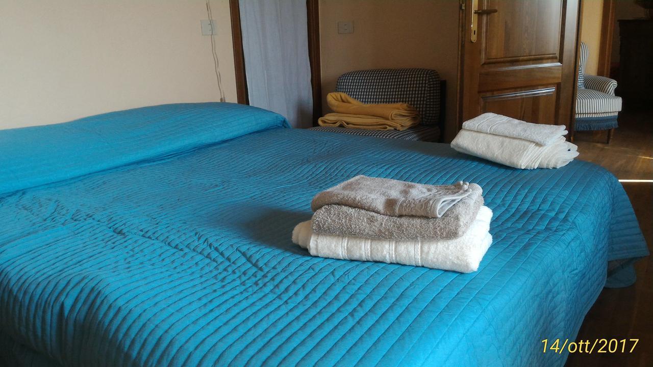L'Ape In Corte Casa Di Campagna, Via Francigena Stanze E Colazione Vaccarizza Eksteriør billede